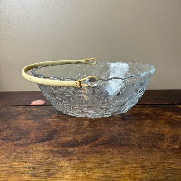 WP&G Fruit Delight CRYSTAL Clear Harvest Gathering Basket Decor Rattan Handle - Picture 12 of 13